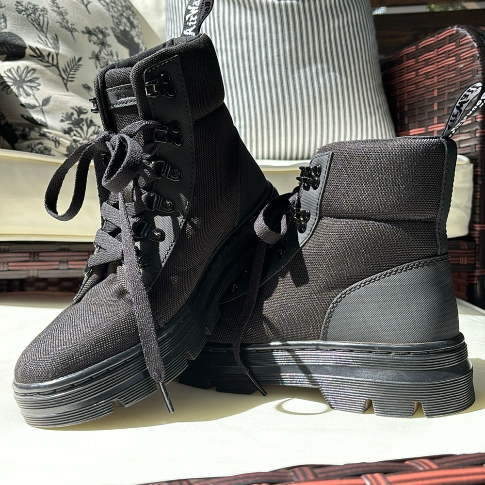 Dr. Martens Combs Extra Tough Casual Boot, Size 9